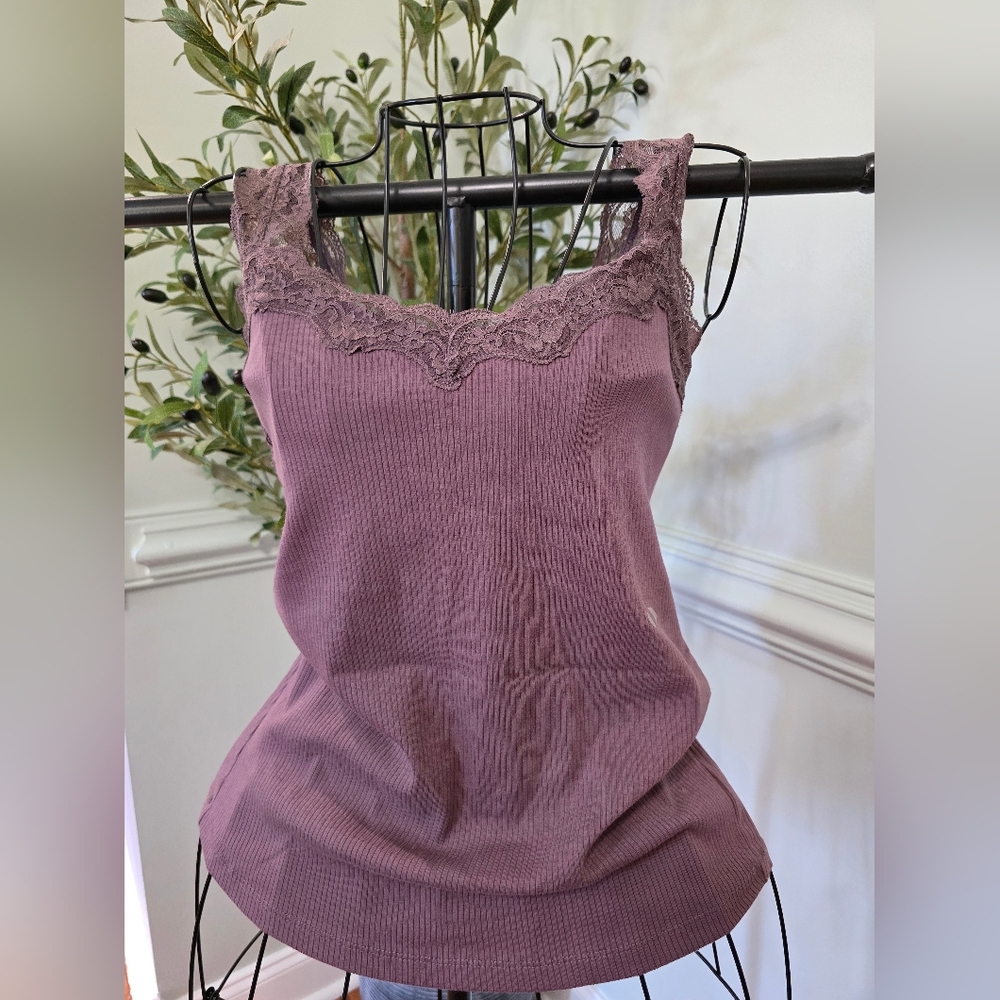 Lace Trim Ribbed Camisole